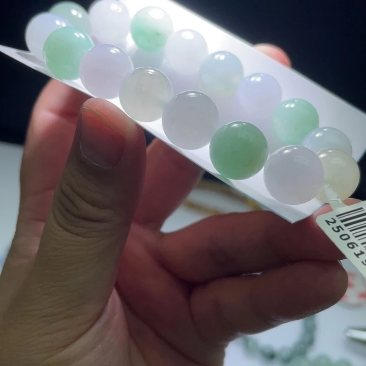 未镶嵌定制翡翠翡翠卡12+