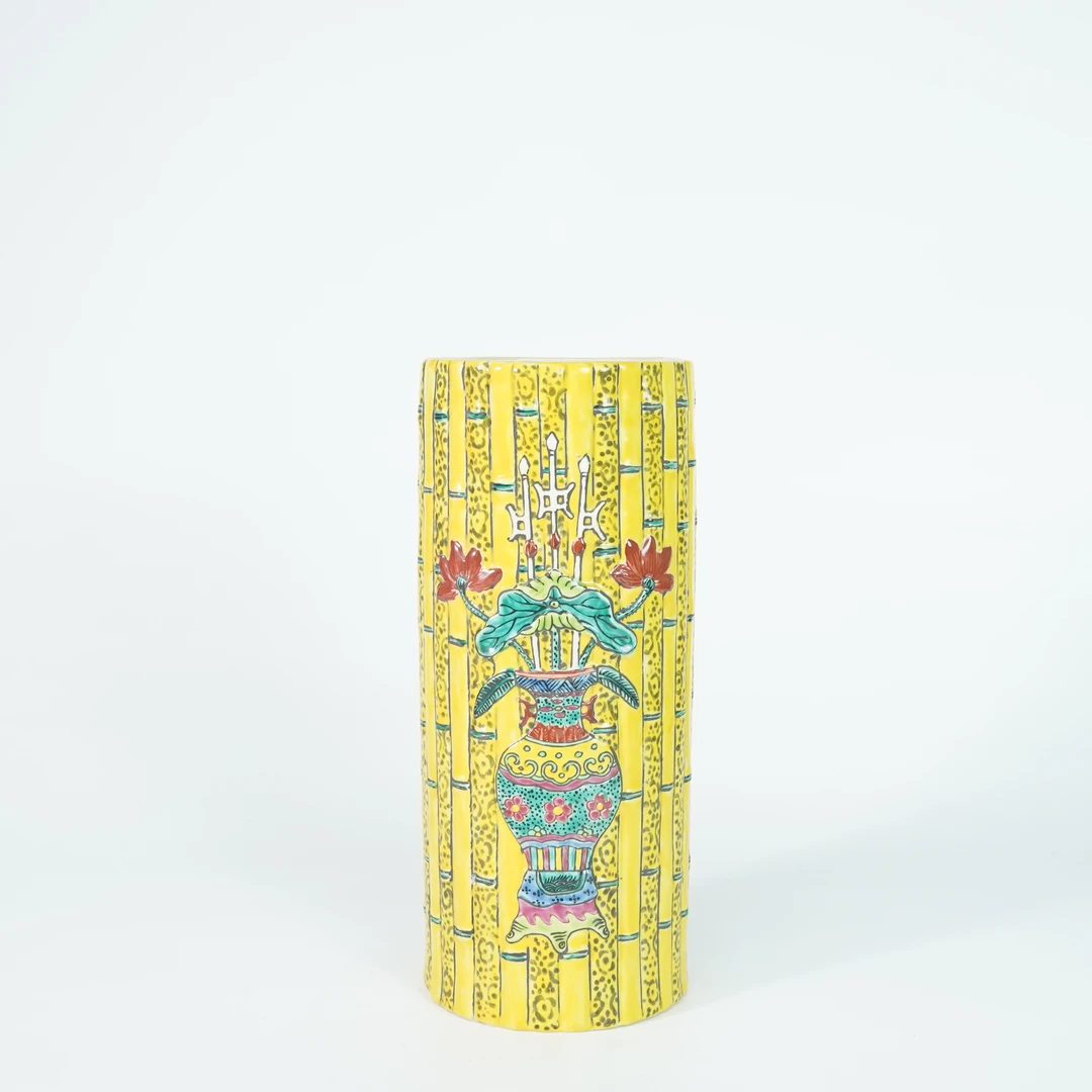 LABCNS251220001【十竹斋】清光绪鼎中花瓜楞五彩帽筒