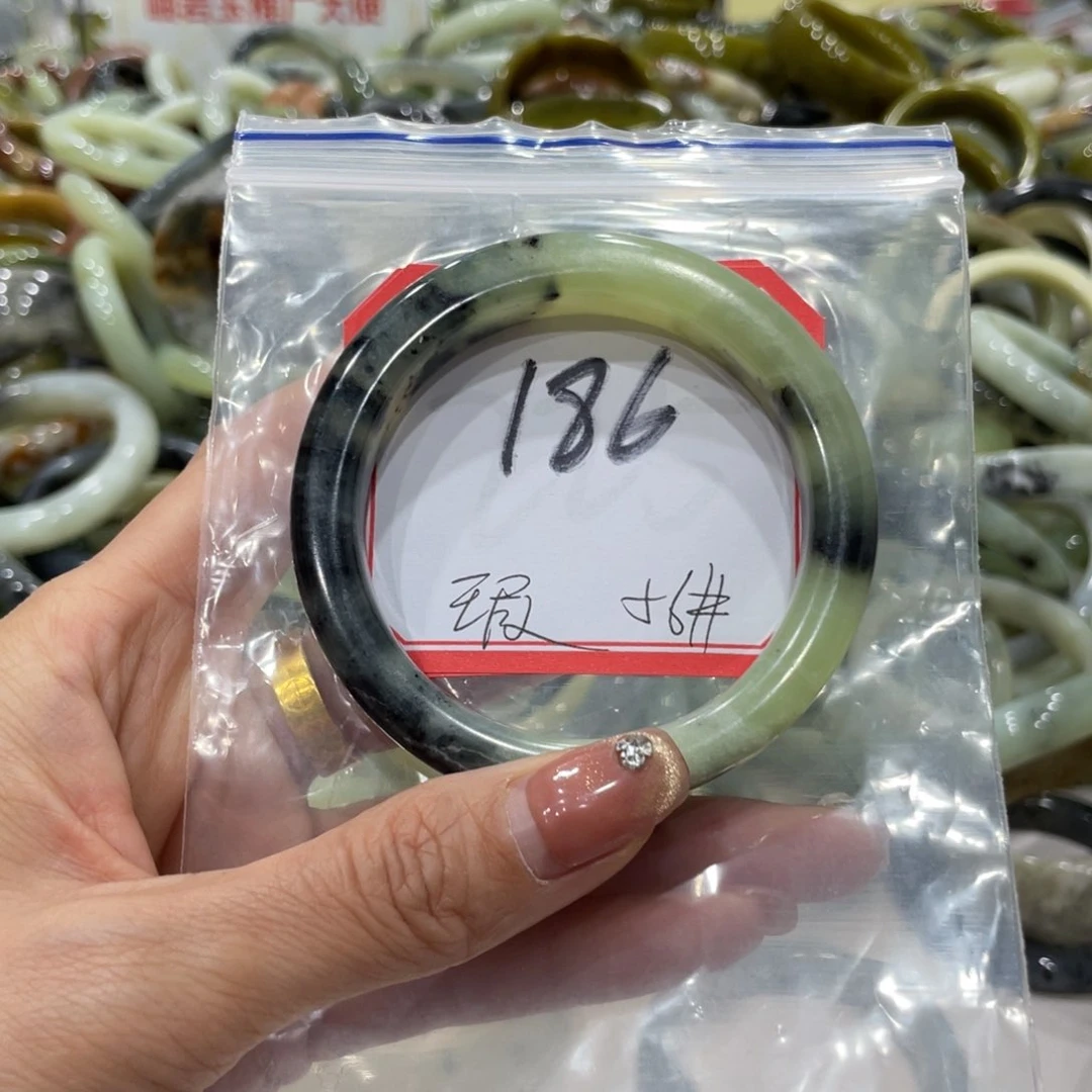 蛇纹石玉戒指未镶嵌