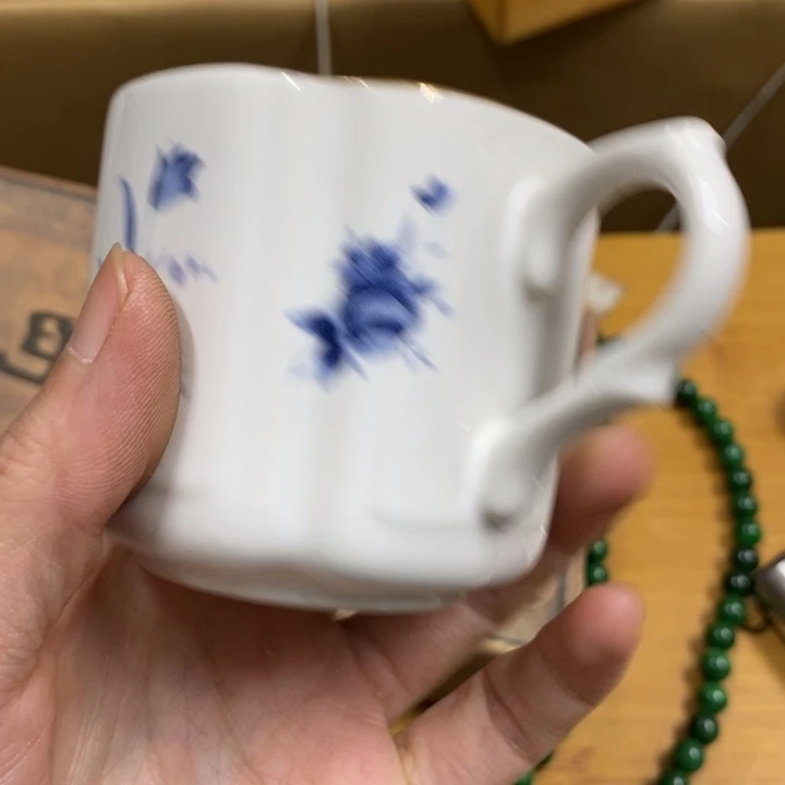 瓷中古工艺品一件