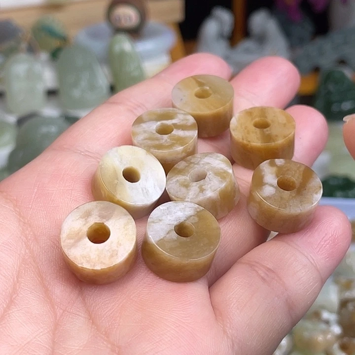 和田玉未镶嵌珠宝半成品发1