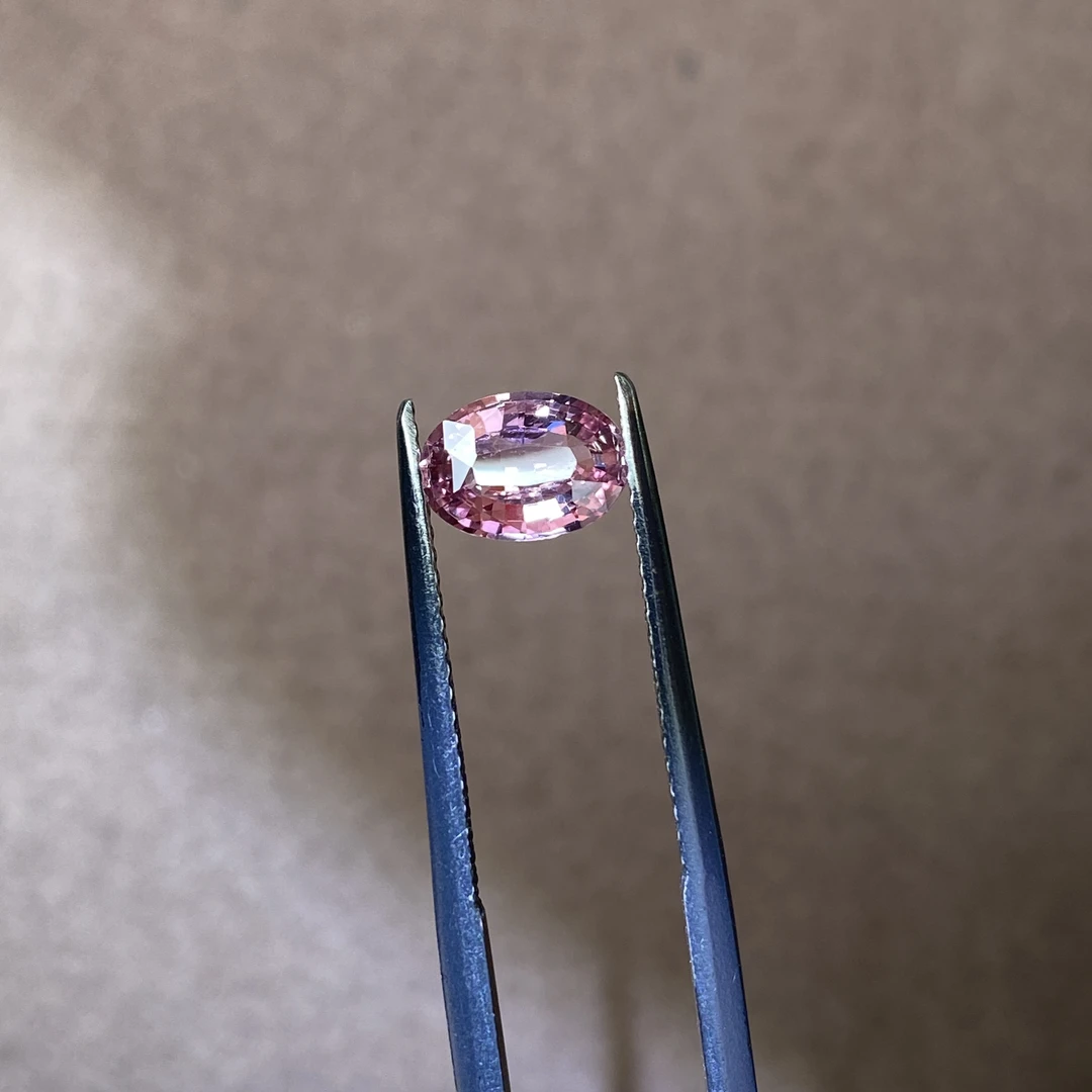 23T267 无烧帕帕拉恰蓝宝石 1.14克拉