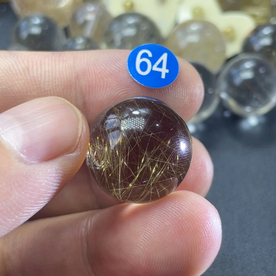 一***根未镶嵌颈饰水晶水