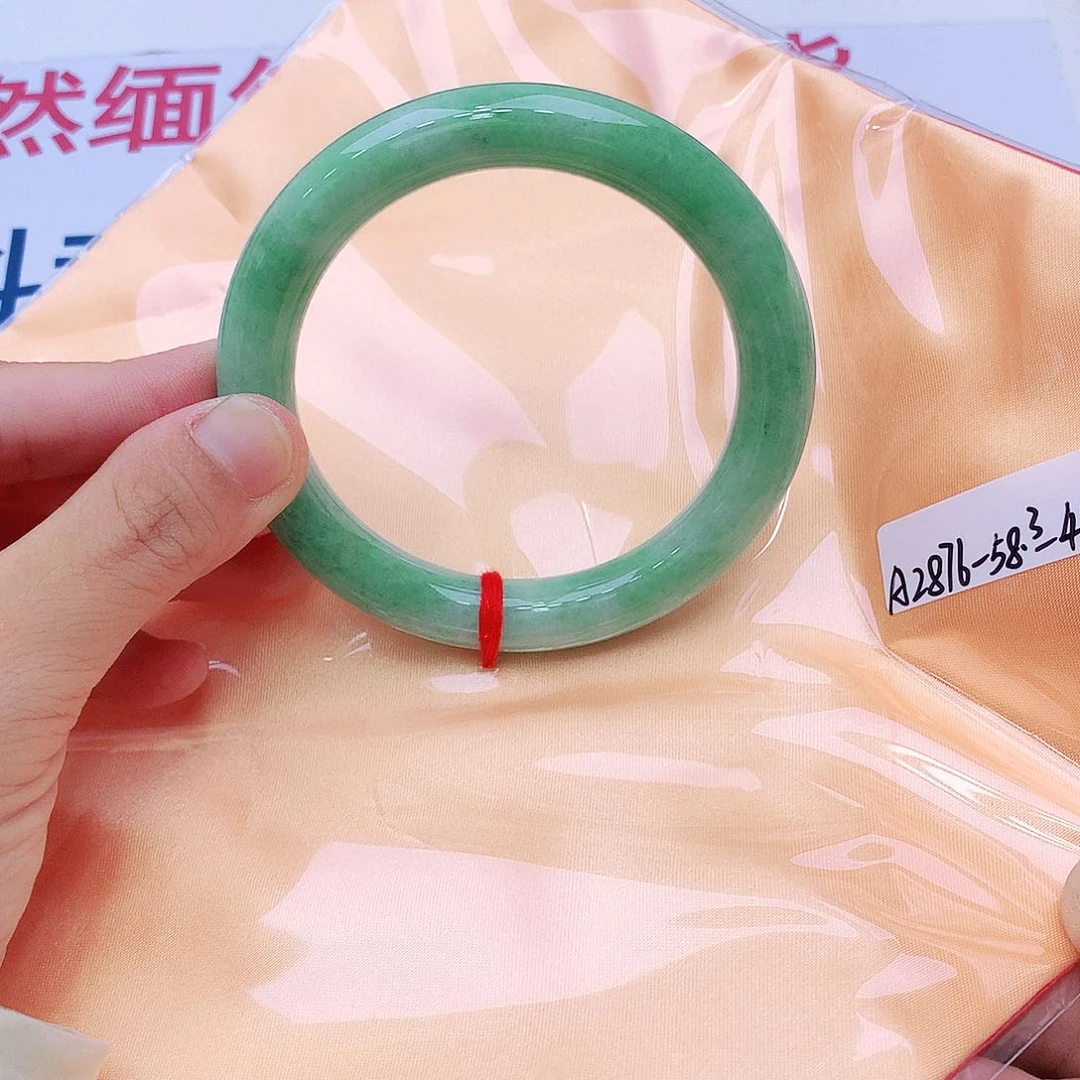 未镶嵌手镯翡翠翡翠