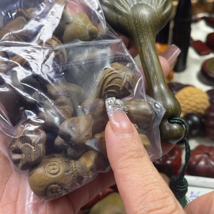 维腊木（绿檀）吉**丁1111