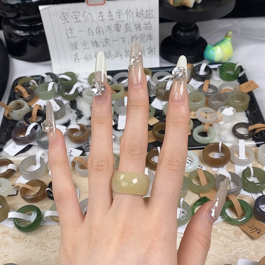 未镶嵌戒指和田玉z34鸡油黄墩墩16.9