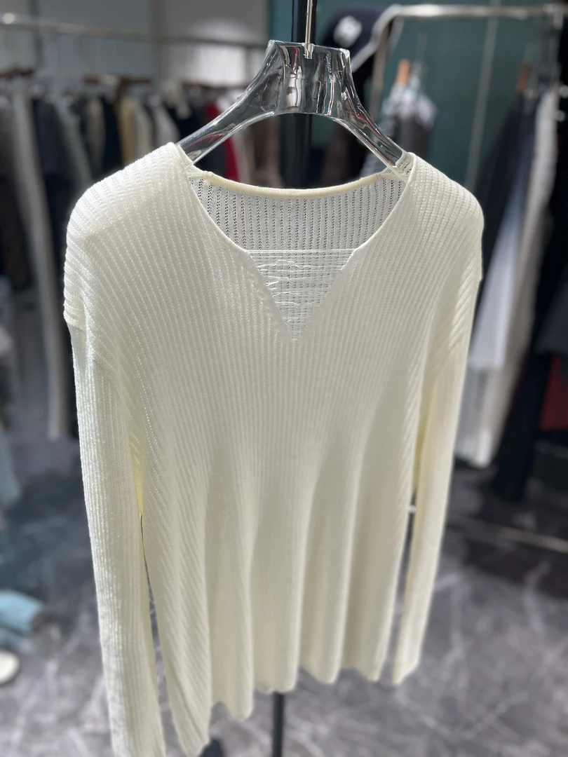 长袖圆领薄款宽松型针织毛针织衫蕾丝女装修身白色C004