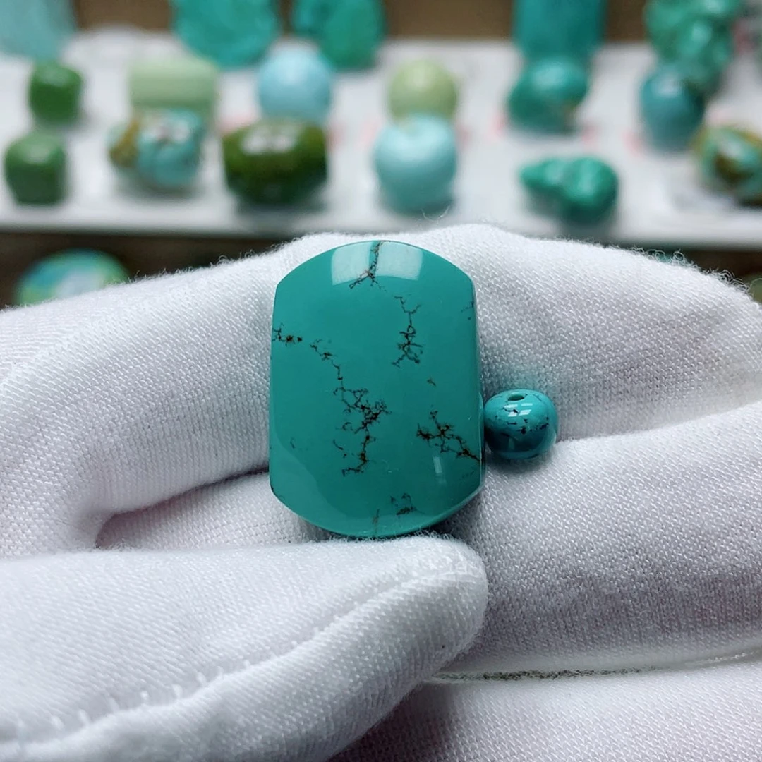 一***茶未镶嵌绿松石挂件