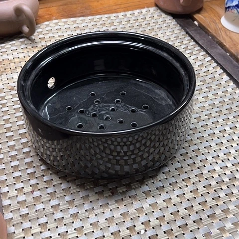 微瑕， 不能明火，口径17高度7一个