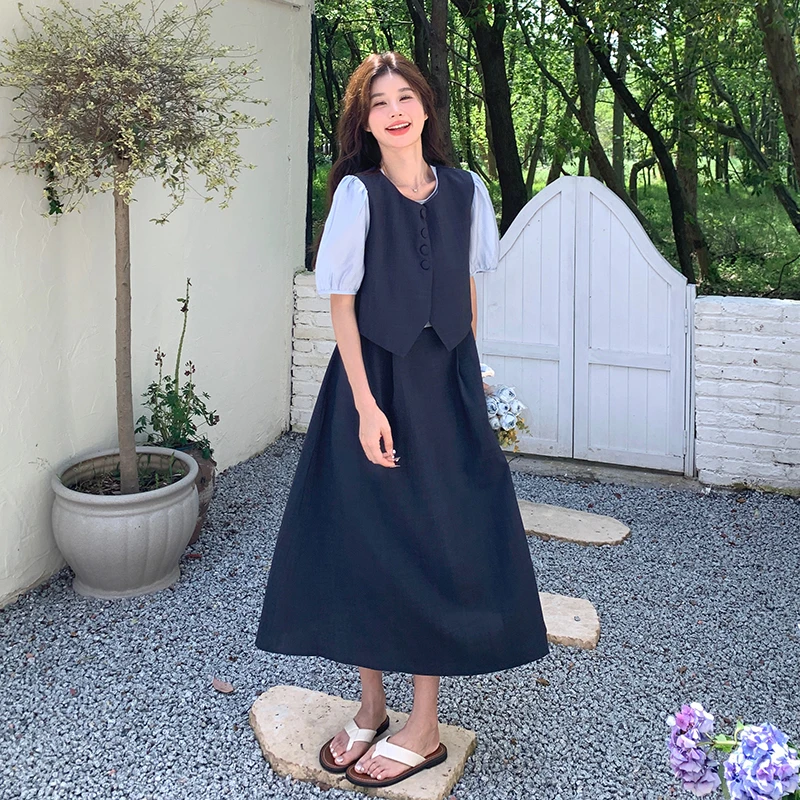 假两件法式拼接连衣裙女中长款夏季新款法式复古显瘦设计感茶歇裙