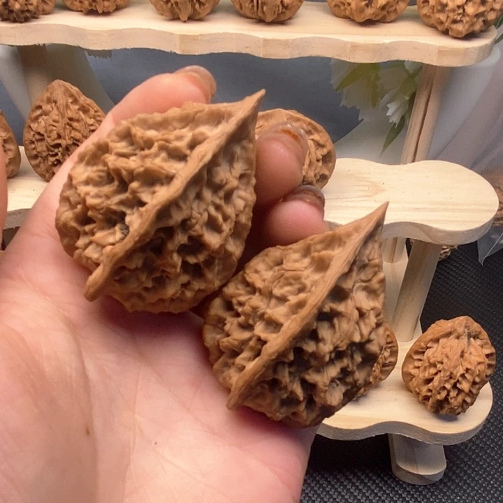 ?**虎秦岭野生鸡心40尺