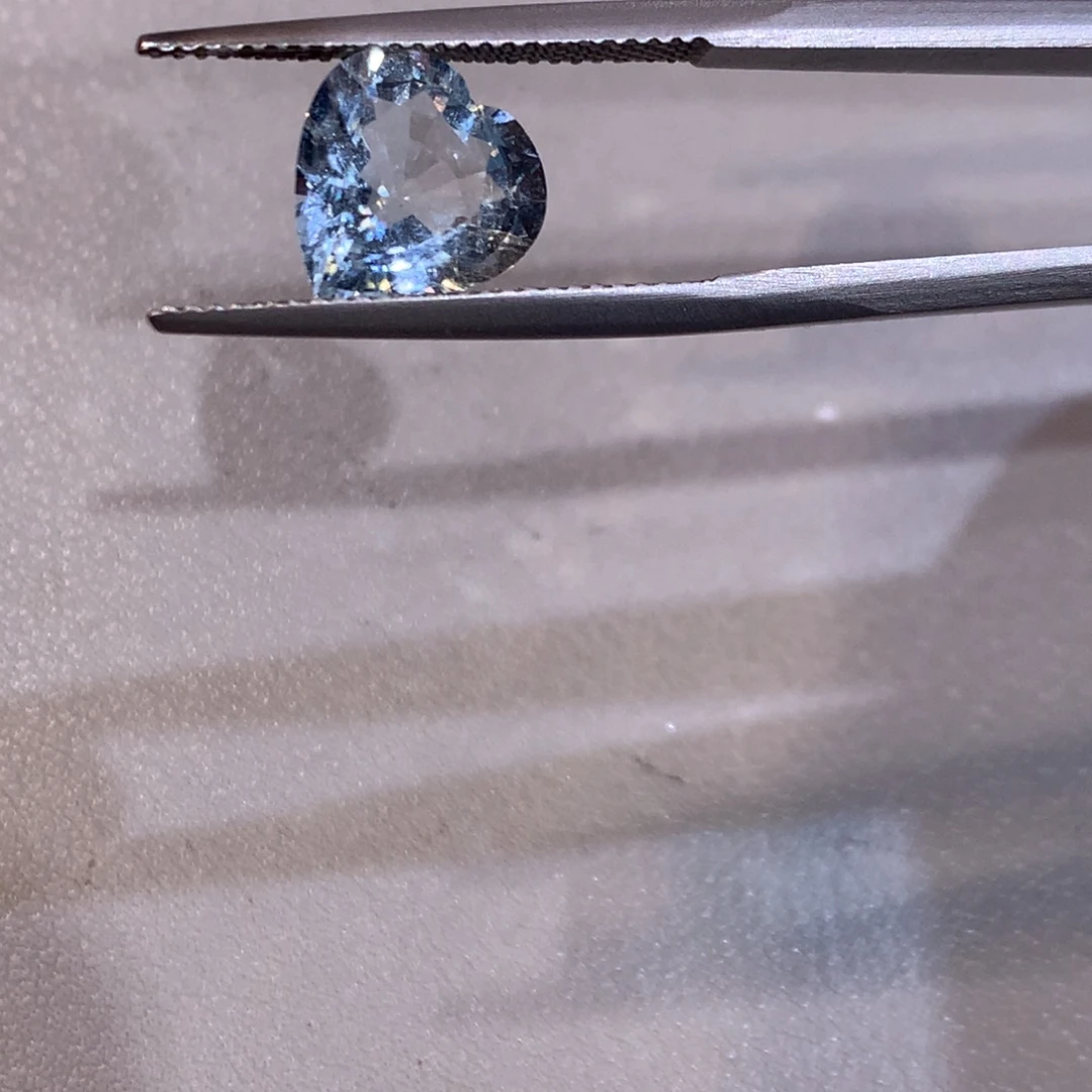 海蓝宝石裸石2.88克拉