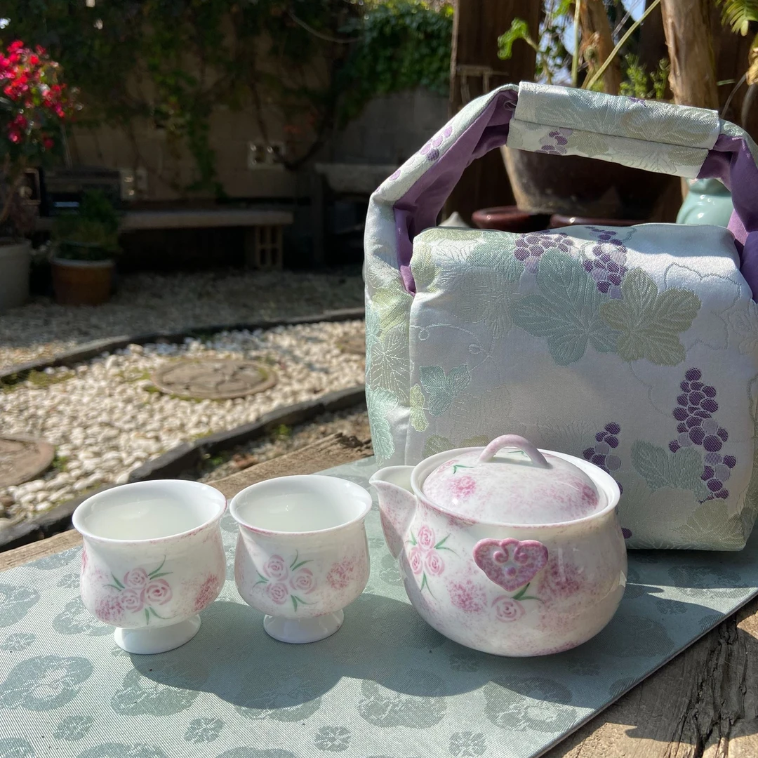 精致手绘粉玫瑰防烫设计手抓宝瓶一壶两杯功夫茶具家用送礼佳品