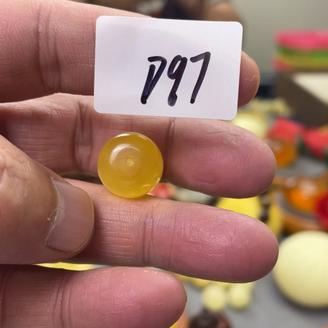 手链琥珀未镶嵌多样性发，发其中一件