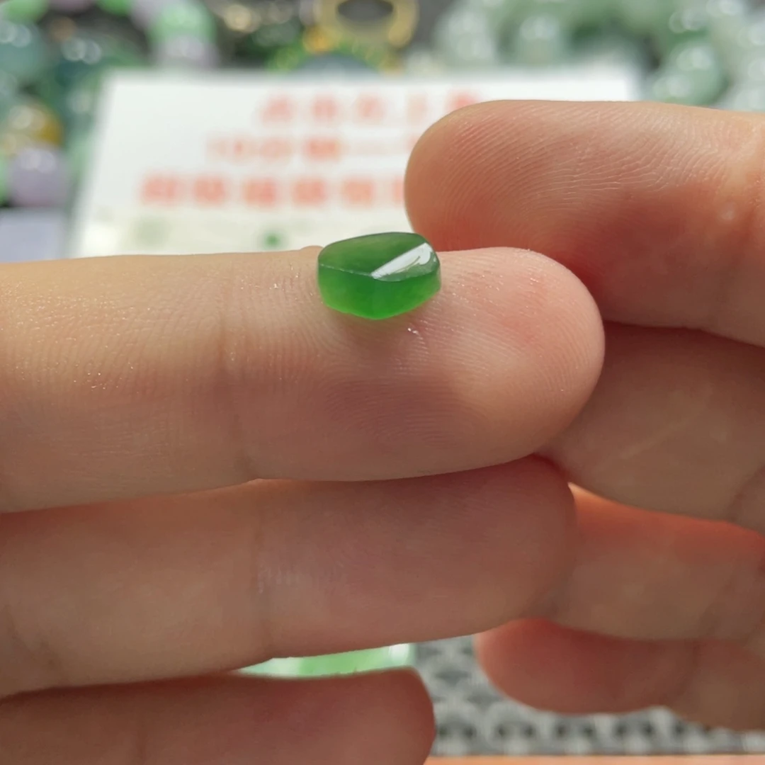 未镶嵌定制翡翠翡翠