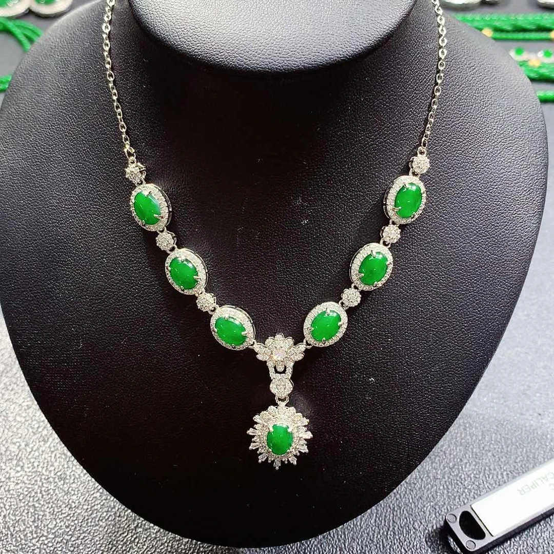 翡翠手链未镶嵌天然翡翠A货