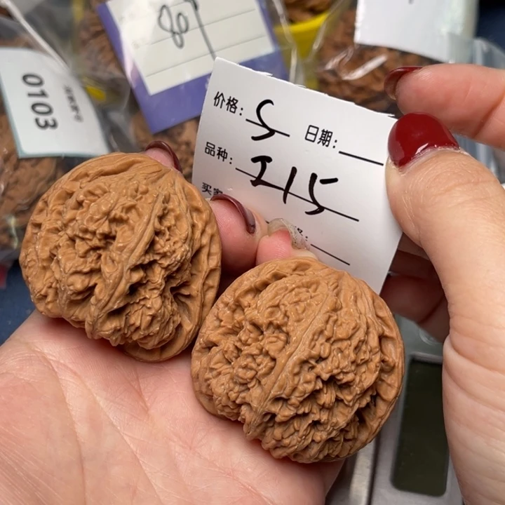 文玩核桃把件粗筋43