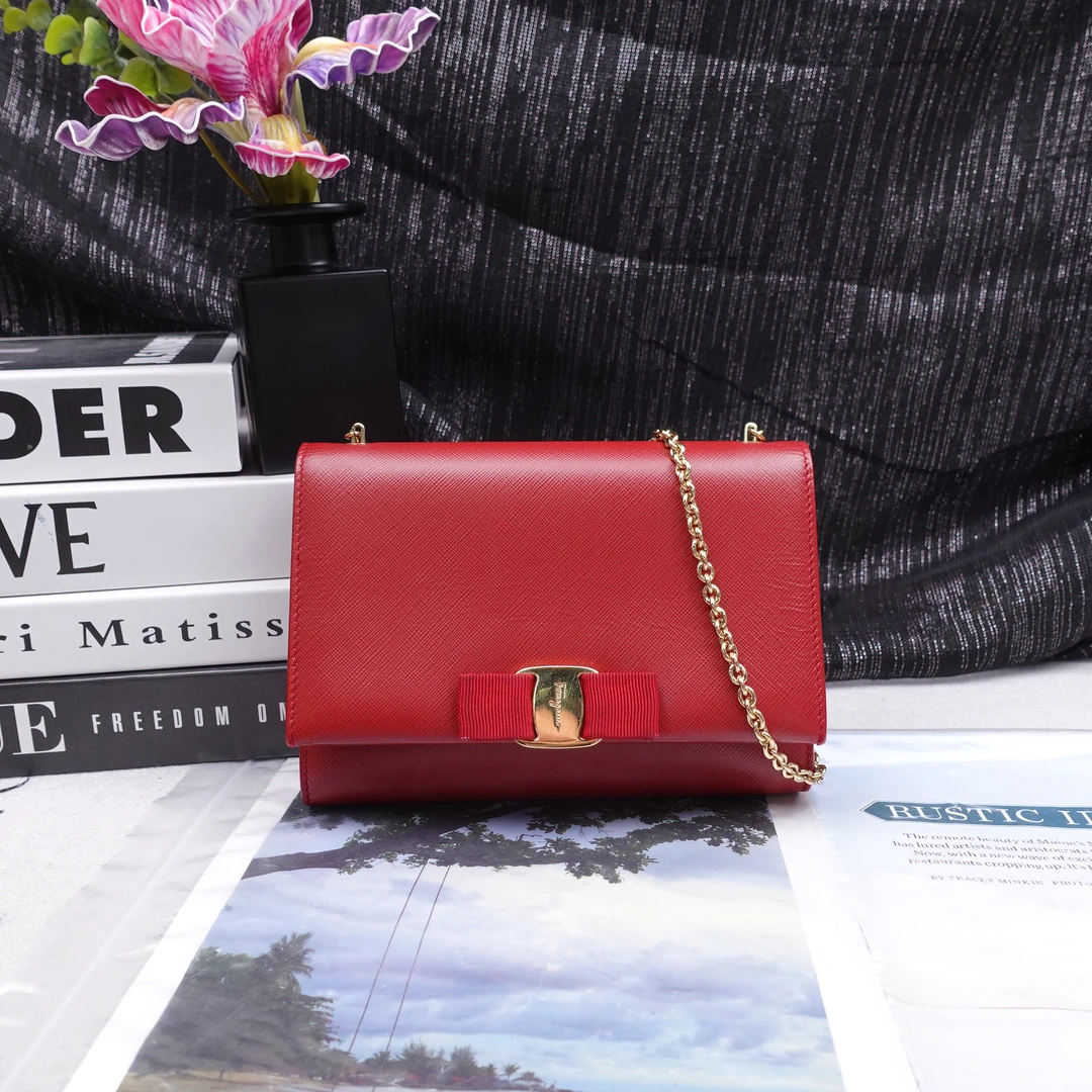 95新 FERRAGAMO/菲拉格慕 单肩包/T10322802