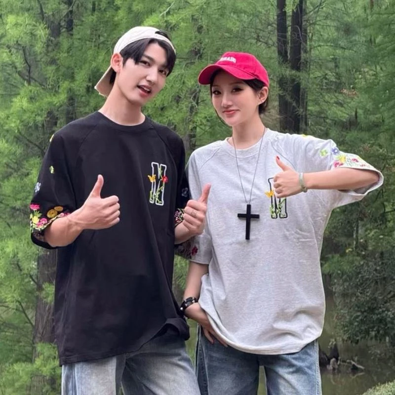 新款2025夏季短袖男女款字母植物花卉刺绣设计感潮流复古T恤网红