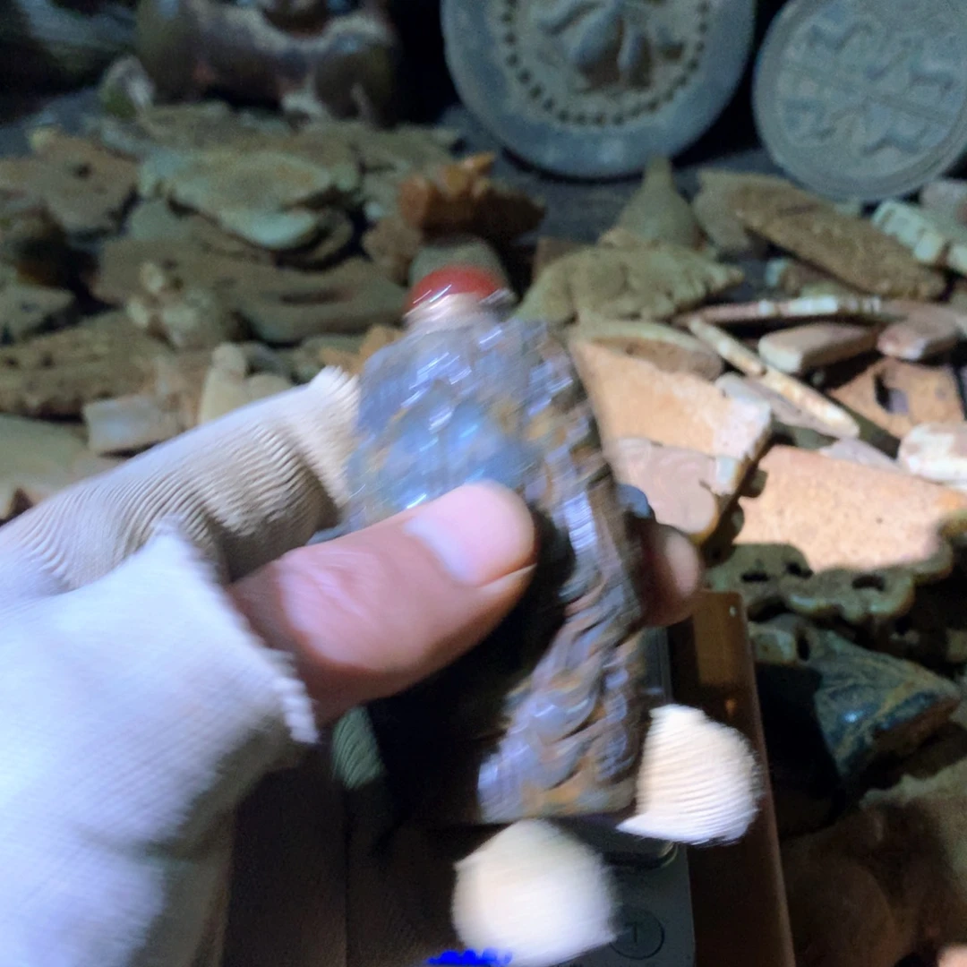 龙鼻烟壶111111111