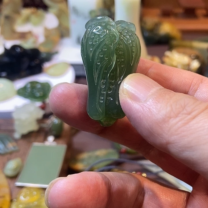 蛇纹石玉未镶嵌岫玉饰品
