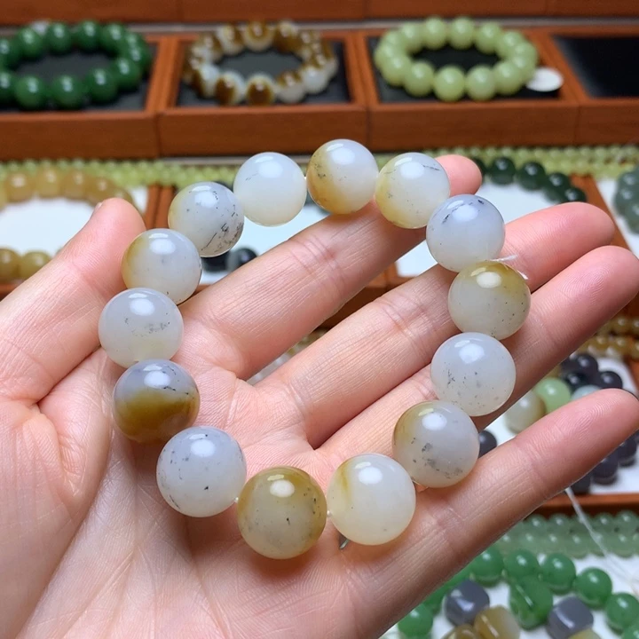 和田玉手串未镶嵌