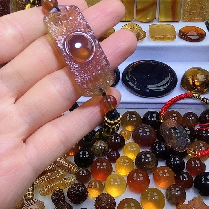 琥珀未镶嵌吊坠(不含链)天然缅甸琥珀金棕福在眼前手排