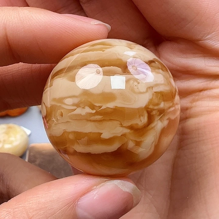 蜜蜡未镶嵌珠宝奇石