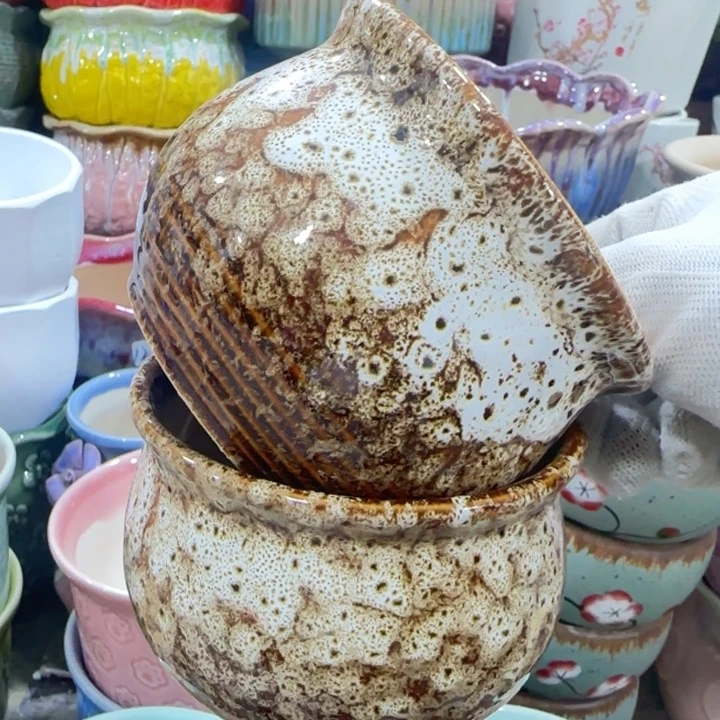 凑9块包邮，有孔，不清楚问客服