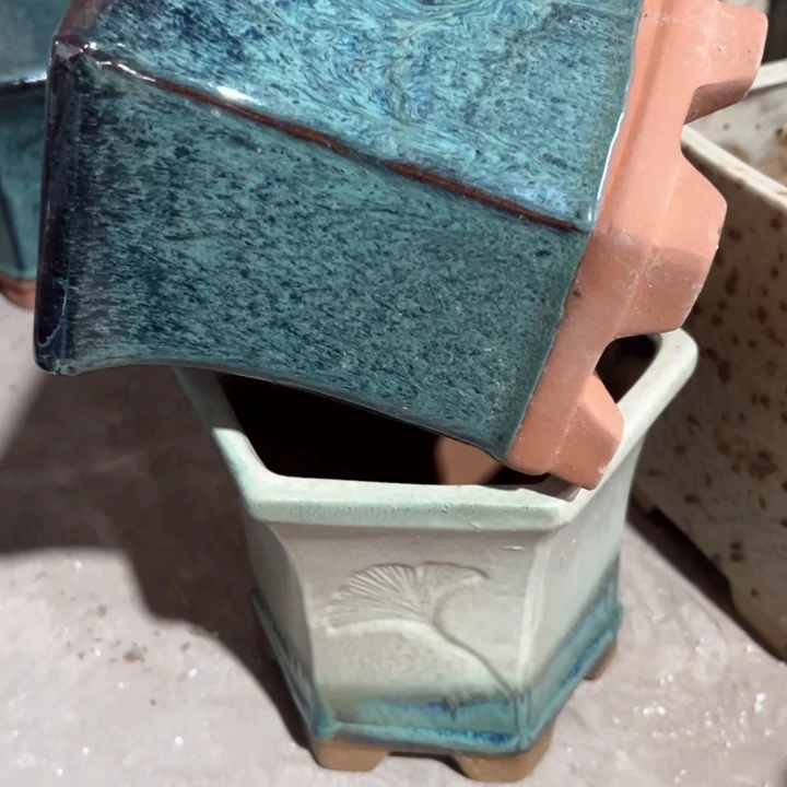 红陶瑕疵16-16两个