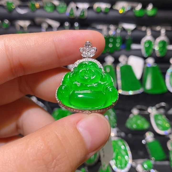 颈饰18K金镶嵌翡翠天然翡翠