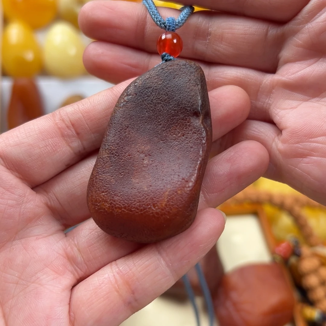 蜜蜡未镶嵌颈饰蜜蜡