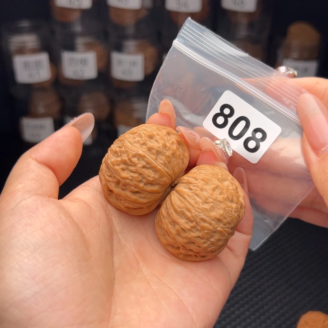 阿***哥吊坠文玩核桃铁锤