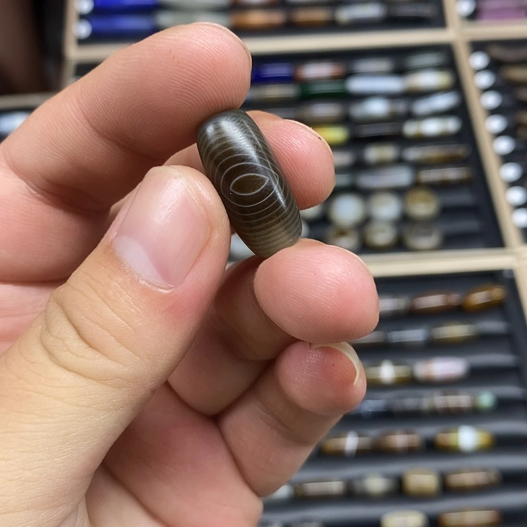 庆***知玛瑙/玉髓颈饰未镶嵌