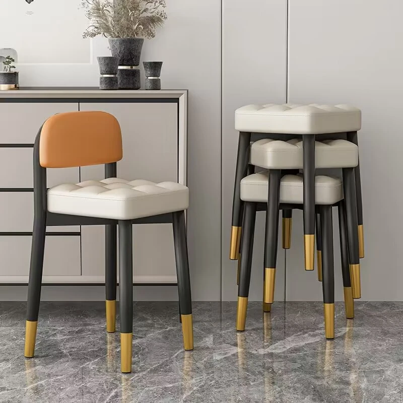 餐桌椅子家用靠背2025新款加厚网红轻奢高级感面包坐垫可叠放凳子