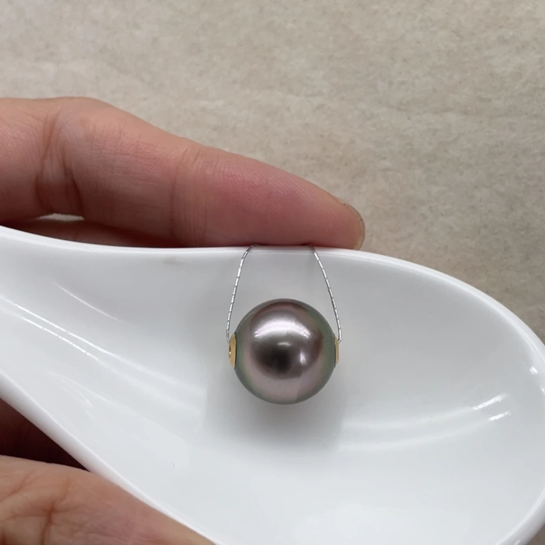 颈饰海水珍珠18K金镶嵌13.5mm