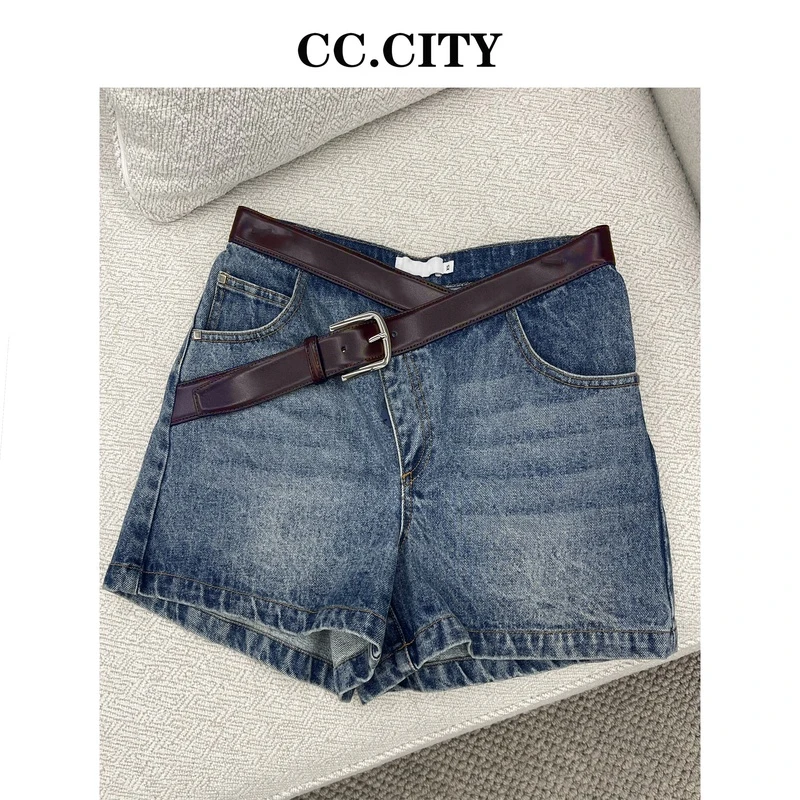 【蔡丽丽&添羽】时尚洋气百搭皮带牛仔短裤6X109