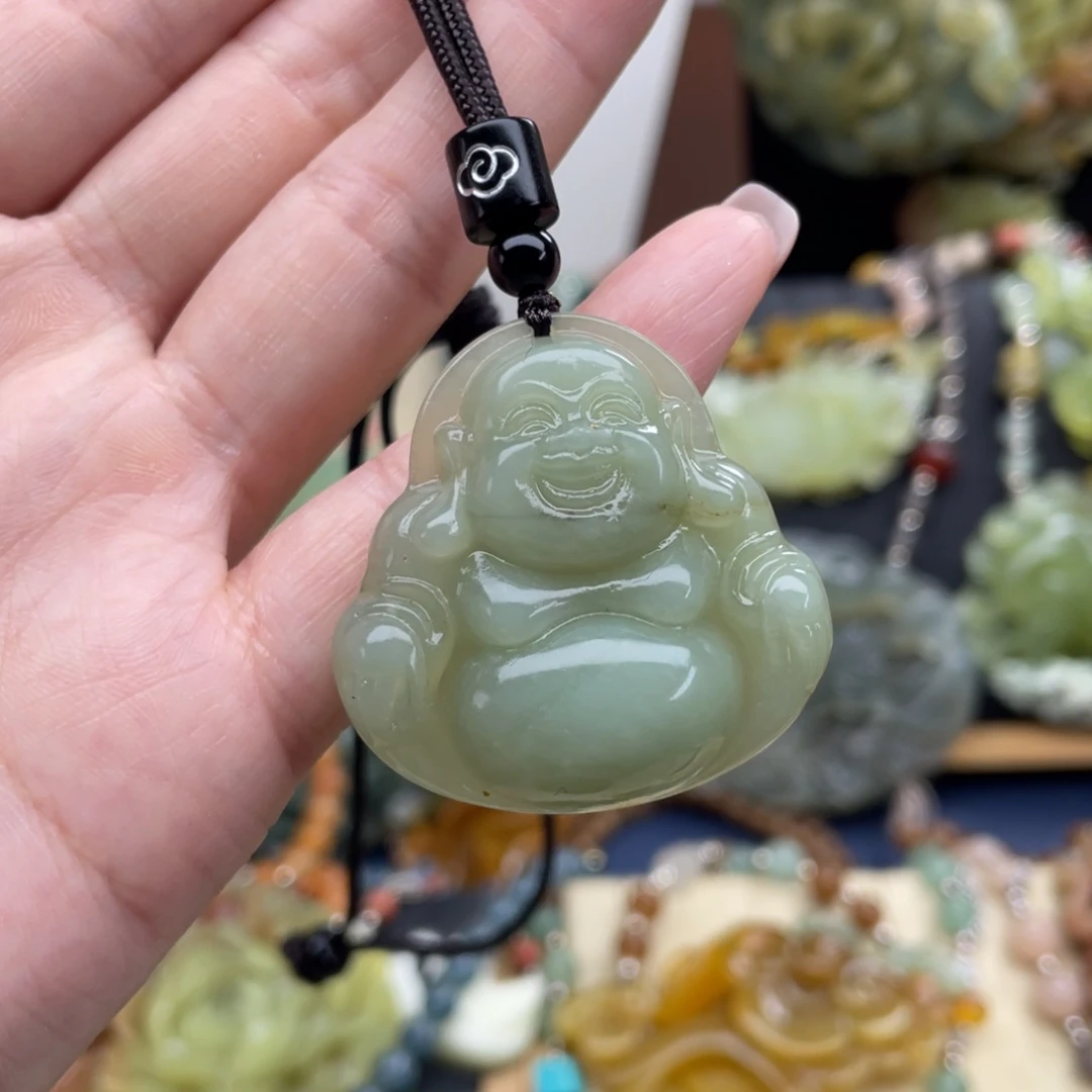 蛇纹石玉未镶嵌颈饰