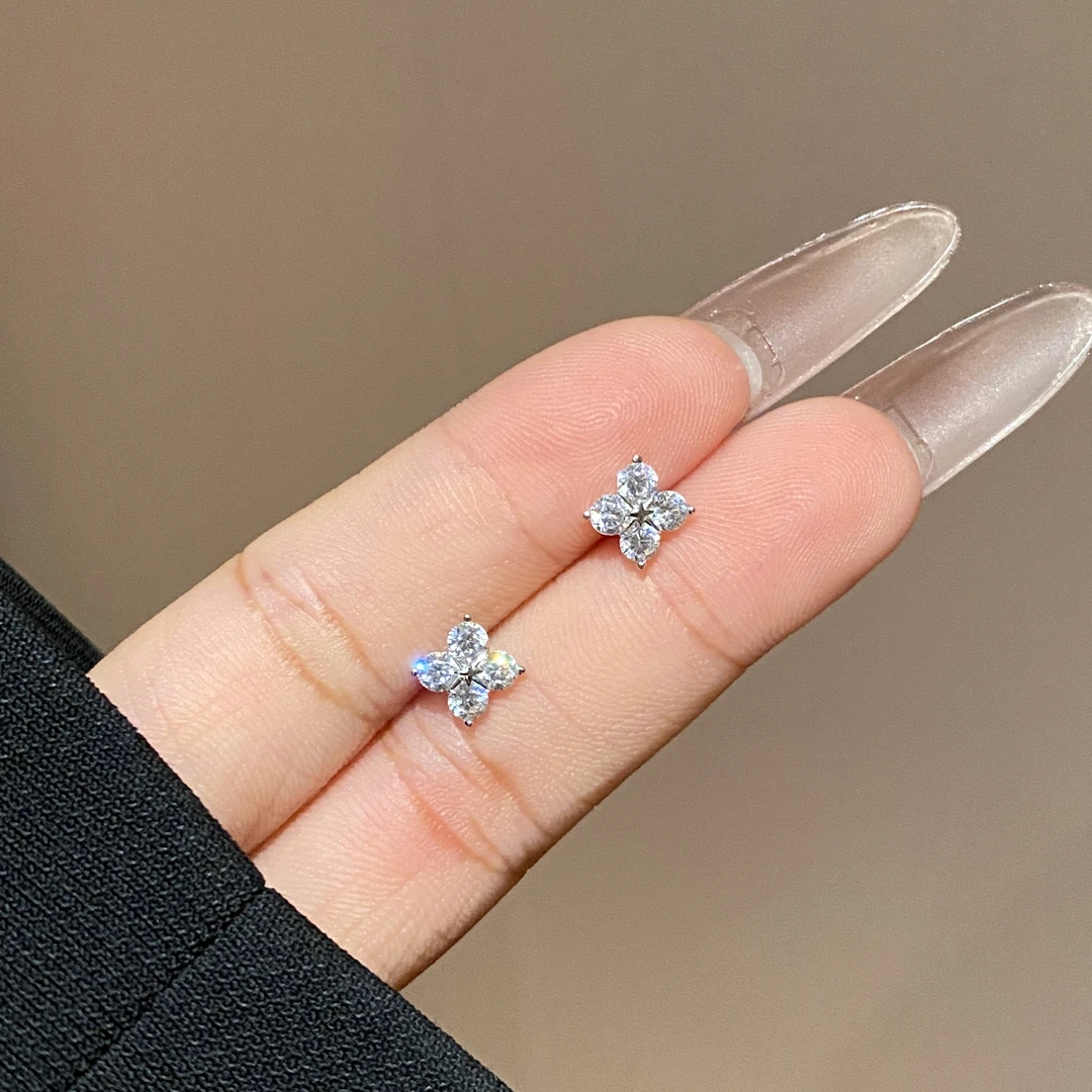 爆闪精致设计款璀璨四叶花耳钉A3027