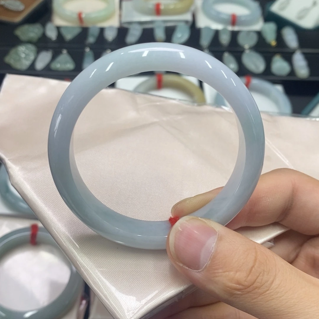 翡翠未镶嵌手镯翡翠