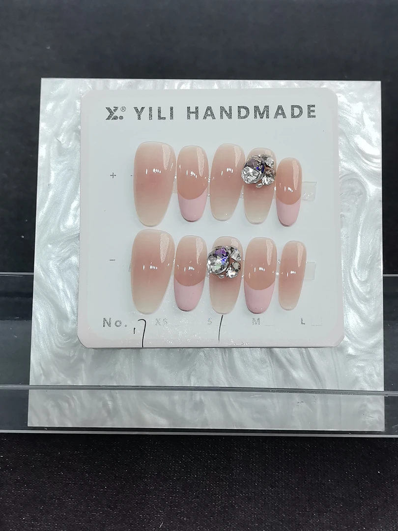 【芙芙】纯手工美甲猫眼手绘款蝴蝶视频钻全尺码穿戴甲简约气质