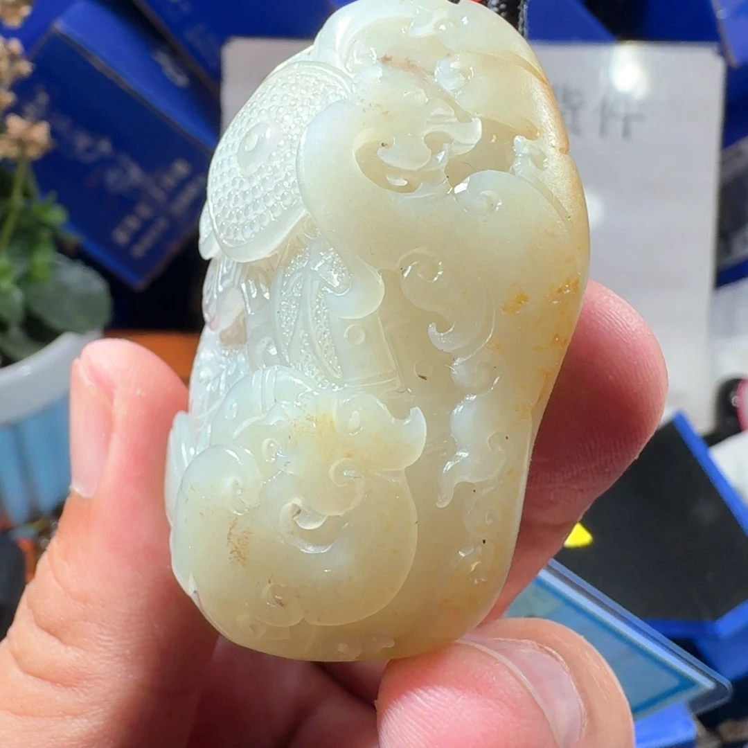 和田玉（糖玉）未镶嵌颈饰