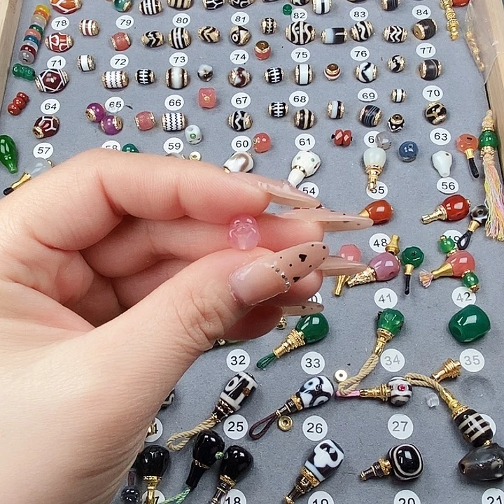 玛瑙/玉髓未镶嵌饰品