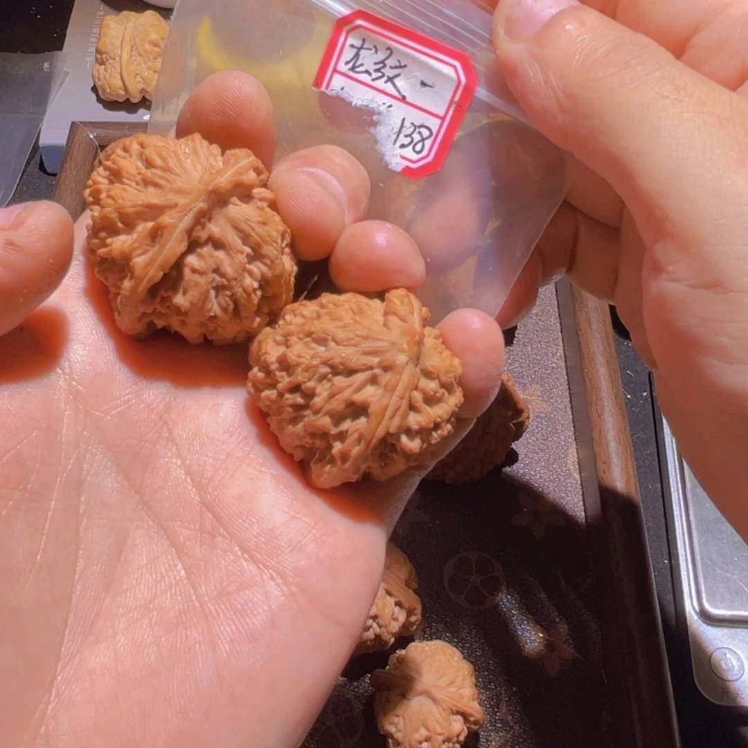瑞麟文玩核桃山地无名野核微修介意勿拍
