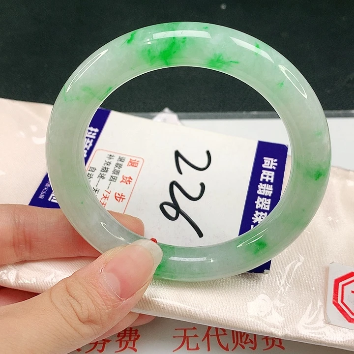 未镶嵌手镯翡翠翡翠手镯