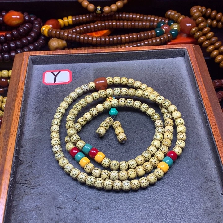 星月菩提吊坠菩提