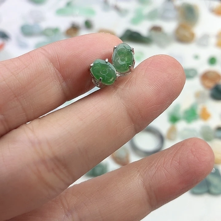 翡翠银S925镶嵌颈饰荷叶耳钉