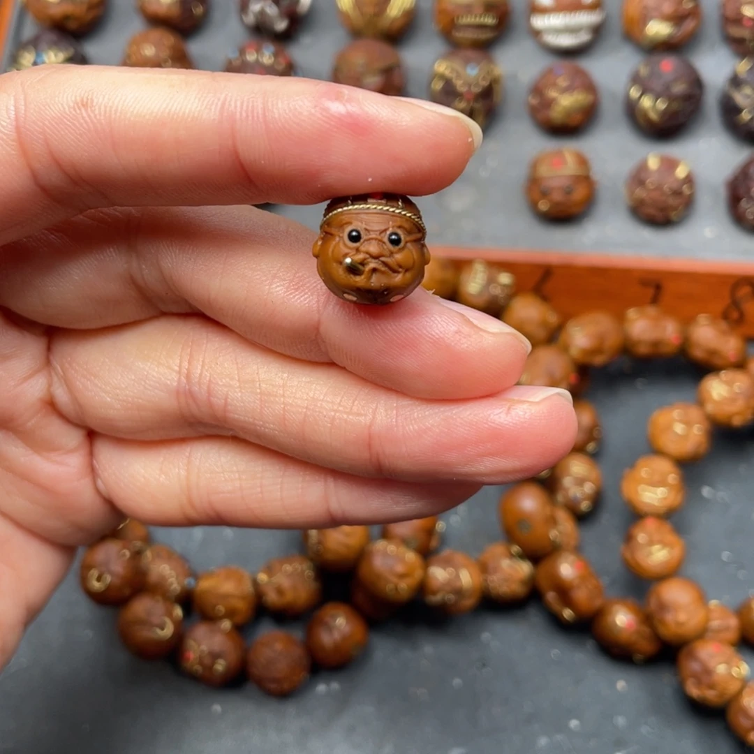 梦***艺紫金鼠手串12+小地主