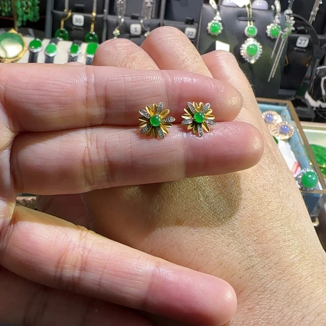 翡翠18K金镶嵌颈饰耳钉