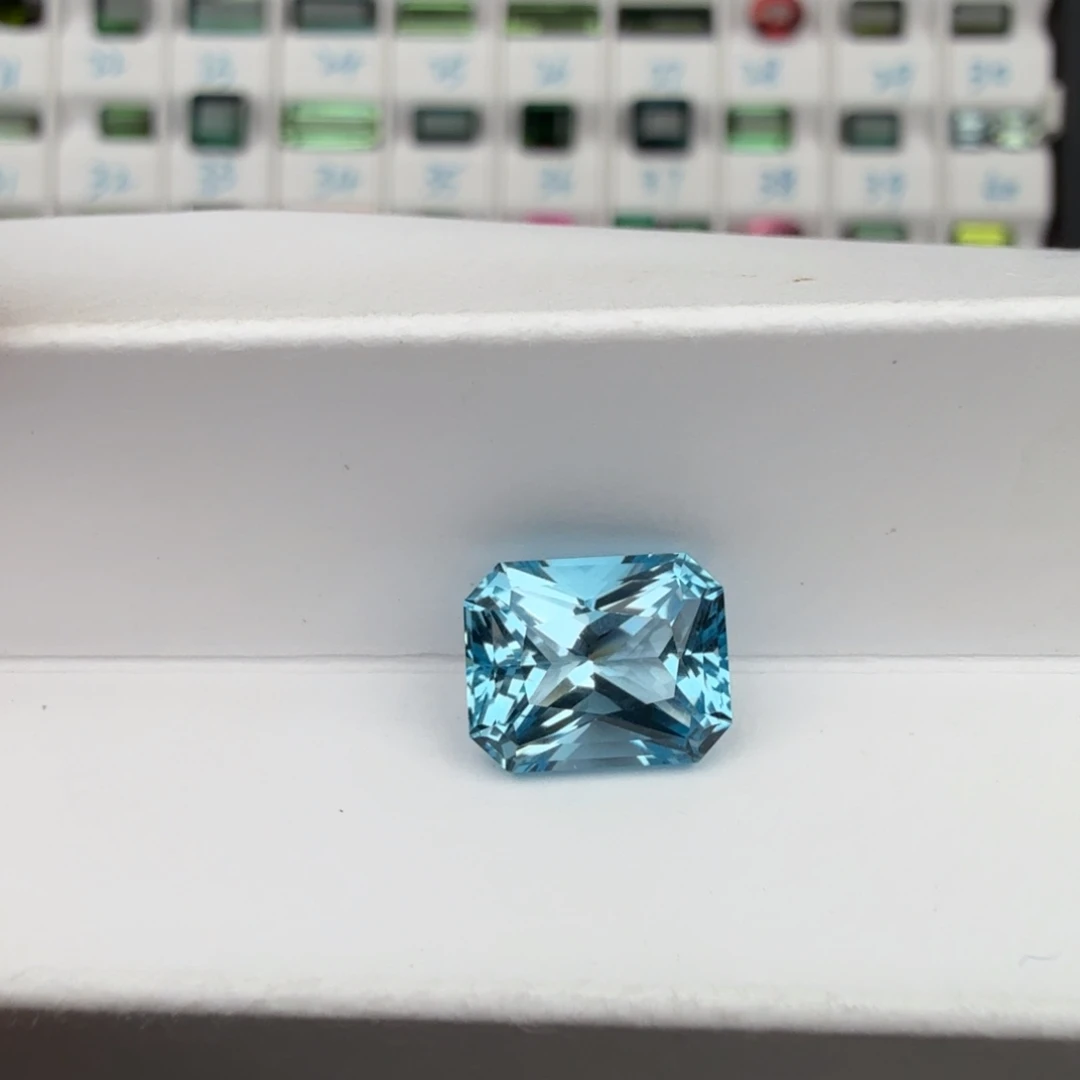 托帕石裸石天然4.96克拉